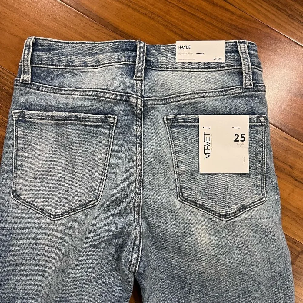 Vervet Flying Monkey jeans NWT